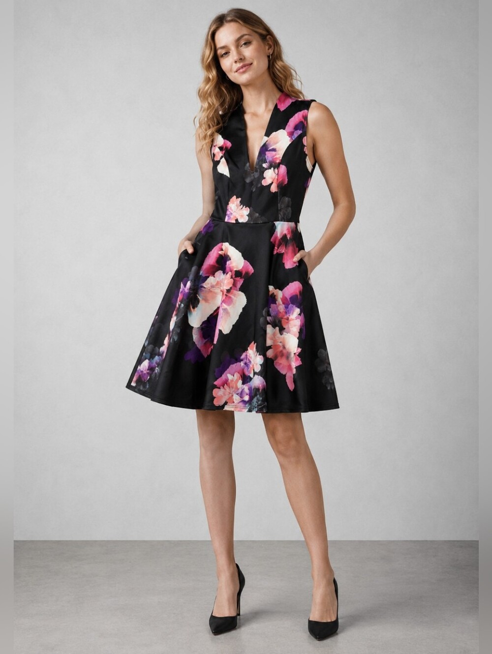 SOPRANO Floral Fit-and-Flare Dress. EUC.